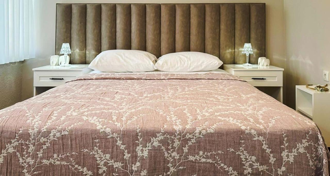 Hi Hotel Ivy Bueyuekada 王子岛群 外观 照片