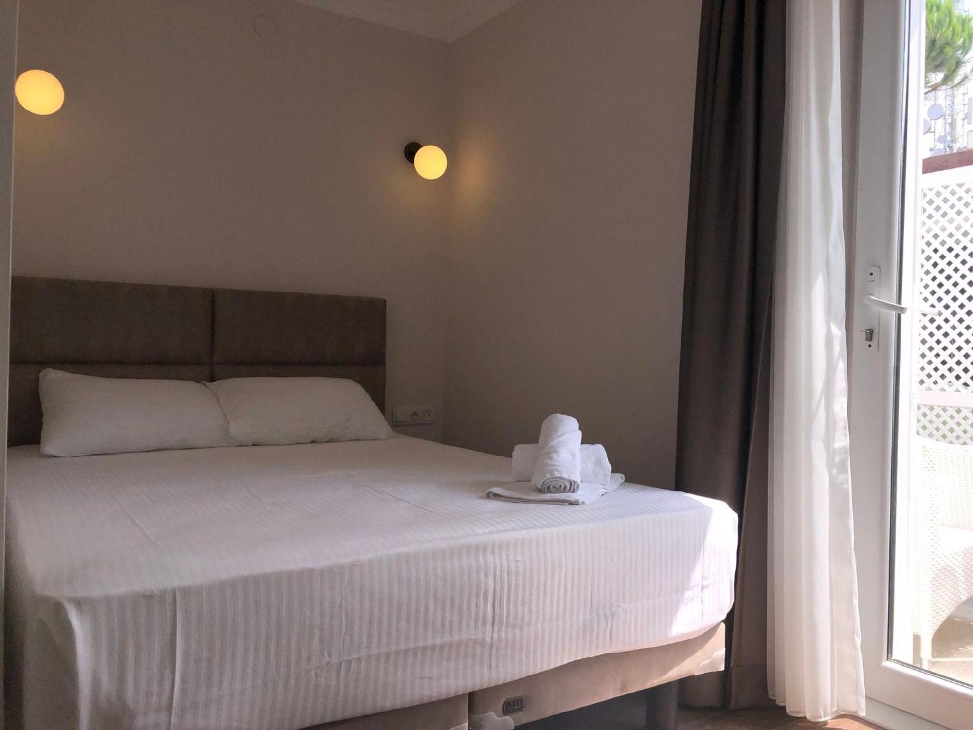 Hi Hotel Ivy Bueyuekada 王子岛群 外观 照片